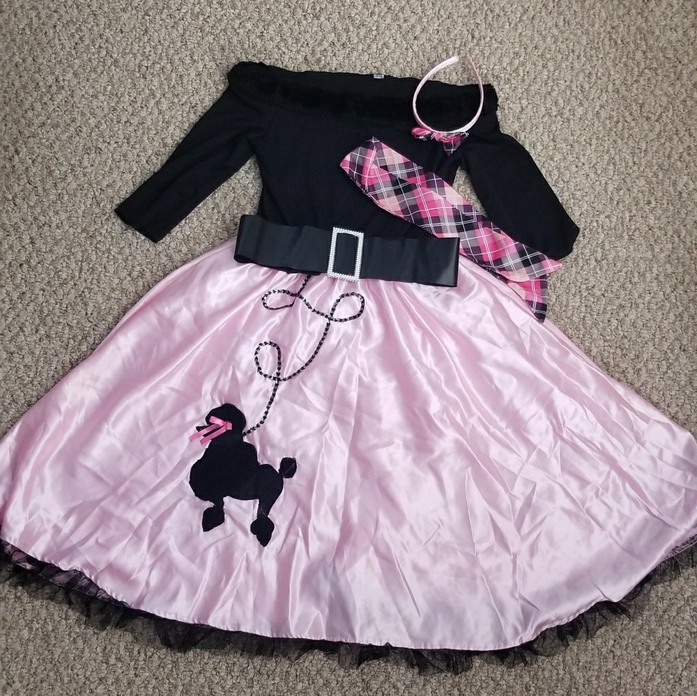 Girls sock hop costume